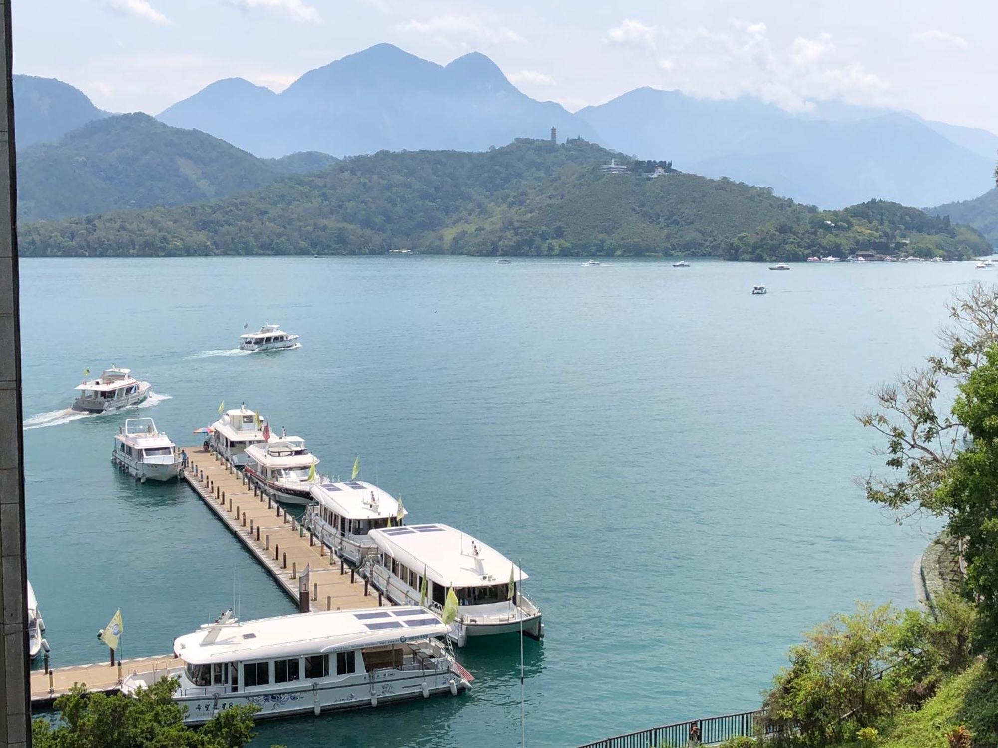 Sun Moon Lake Long Xing Homestay Yuchi Eksteriør bilde